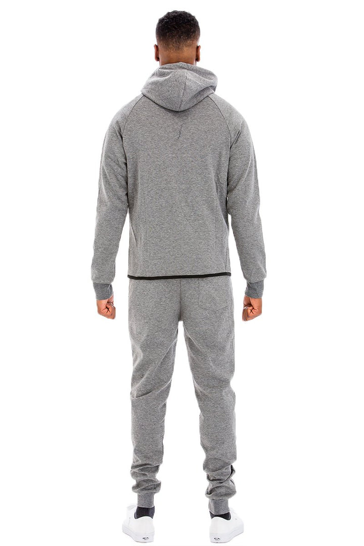 DYNAMISCHES, EINFACHE SWEAT-SET