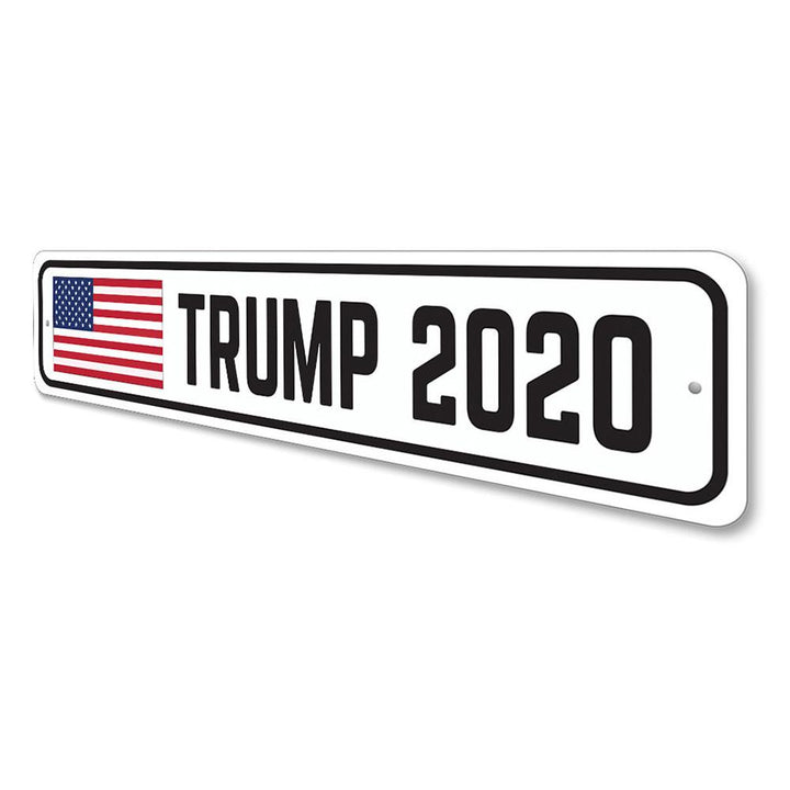 Trump 2020 USA Flag Sign