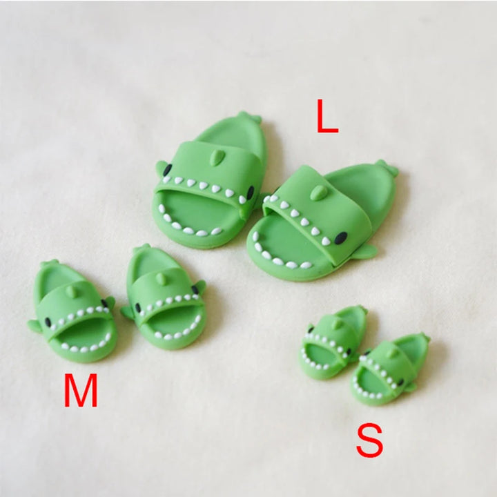 Cute Shark Slippers Doll Shoes Plastic Doll Shoes Suit for Ob11,P9,OB22, Blyth, BJD12, 1/6BJD, YOSD Doll Accessories for Girls