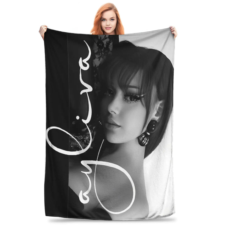 Singer Ayliva Schwarzes Herz Blanket  Plush Awesome Breathable Throw Blanket for Home Textile Decor