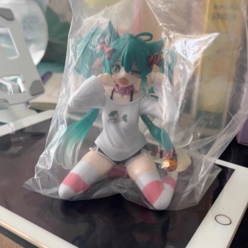Hatsune Miku Action Figure 11cm Desktop Cute Miku Neko T-Shirt Ver. Anime Figurine Kawaii Girl Ko Model Toy Gift