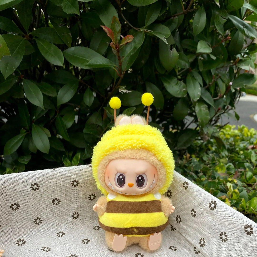 17cm Labubu II Idol Doll Sitting At A Party Transformed into Little Bee Baby Clothing Korean Kpop Exo Clothing, DIY Gift