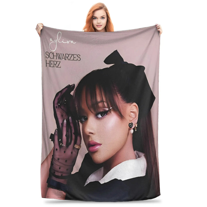 Singer Ayliva Schwarzes Herz Blanket  Plush Awesome Breathable Throw Blanket for Home Textile Decor