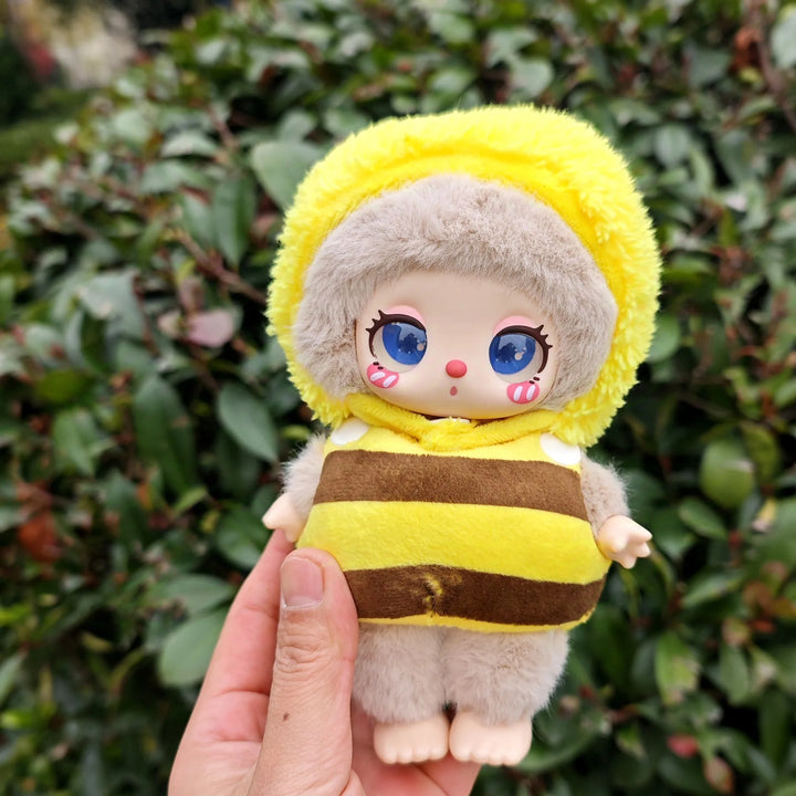 17cm Labubu II Idol Doll Sitting At A Party Transformed into Little Bee Baby Clothing Korean Kpop Exo Clothing, DIY Gift