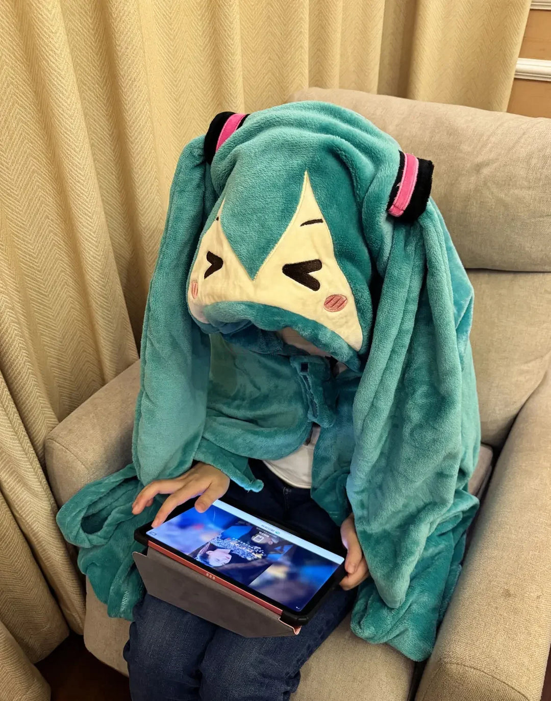 New Hatsune Miku Pajamas Cartoon Coral Velvet Pajamas Summer Winter Plush For Women Home Clothes Cloak Winter Kids Gift