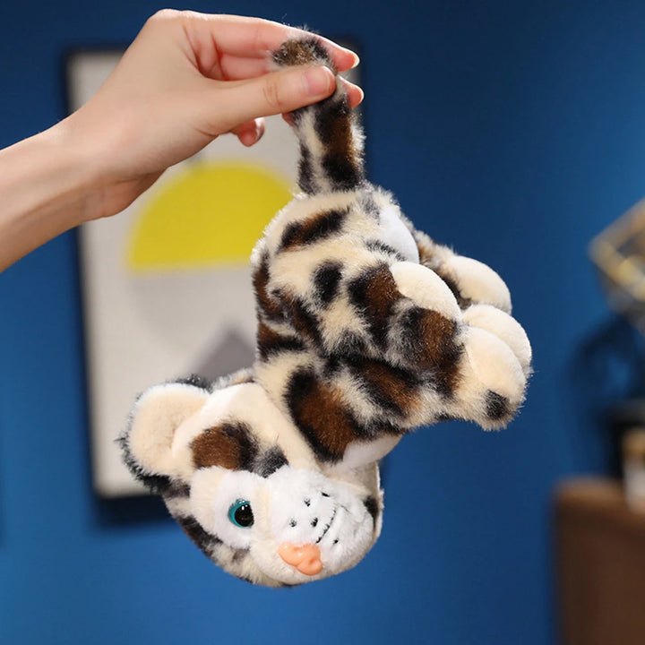 15cm Wildlife Snow Leopard Small Plush Toy Simulation Cheetah Stuffed Wild Animal Lifelike Pink Leopard Soft Dolls Cute Plushie