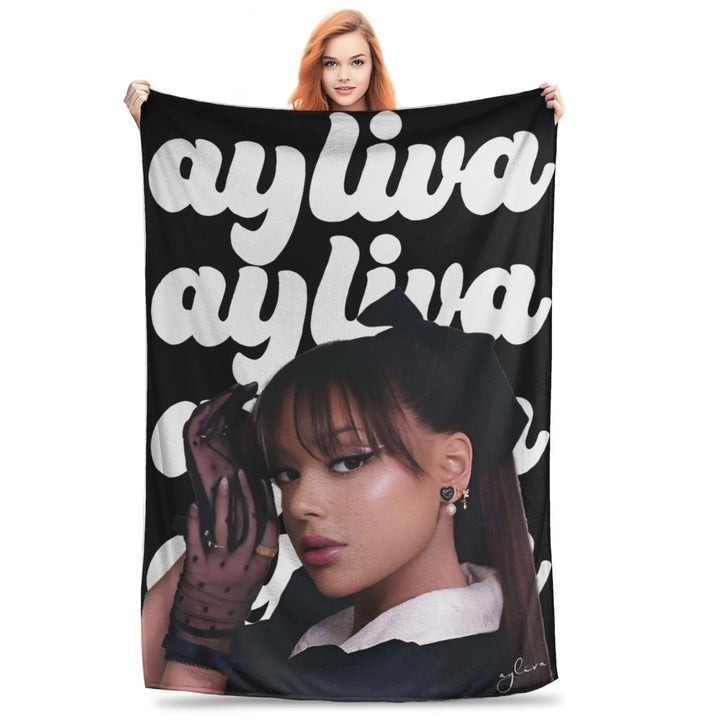 Singer Ayliva Schwarzes Herz Blanket  Plush Awesome Breathable Throw Blanket for Home Textile Decor