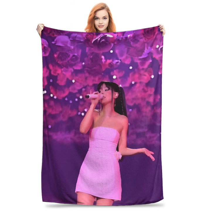 Singer Ayliva Schwarzes Herz Blanket  Plush Awesome Breathable Throw Blanket for Home Textile Decor