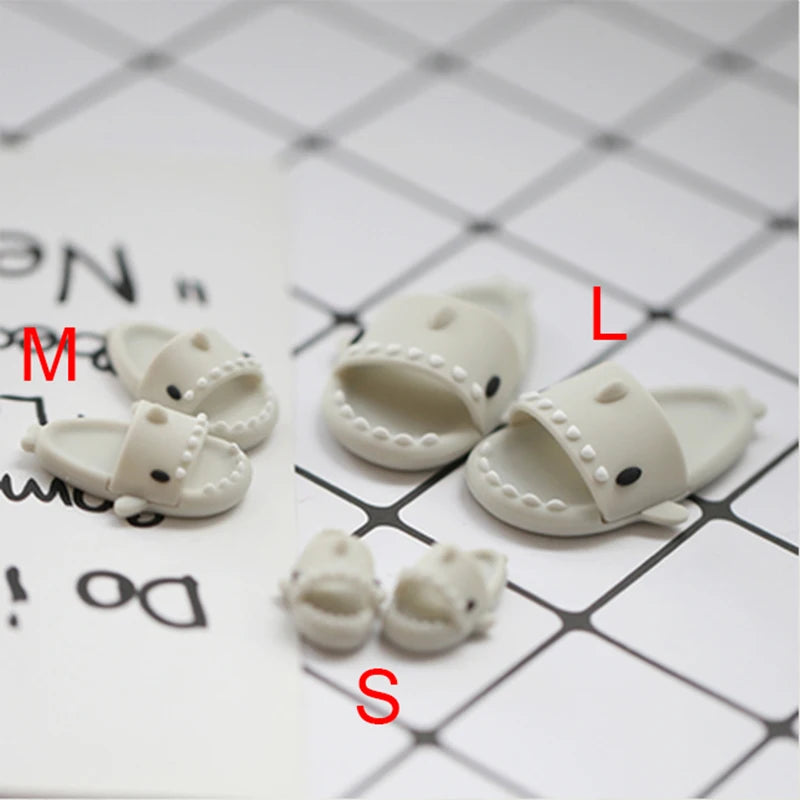 Cute Shark Slippers Doll Shoes Plastic Doll Shoes Suit for Ob11,P9,OB22, Blyth, BJD12, 1/6BJD, YOSD Doll Accessories for Girls