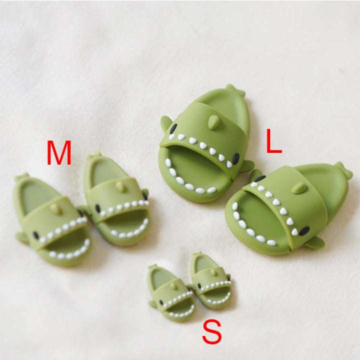 Cute Shark Slippers Doll Shoes Plastic Doll Shoes Suit for Ob11,P9,OB22, Blyth, BJD12, 1/6BJD, YOSD Doll Accessories for Girls