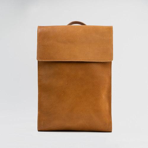 Leather laptop backpack - The Minimalist (Camel) - Brand My Case