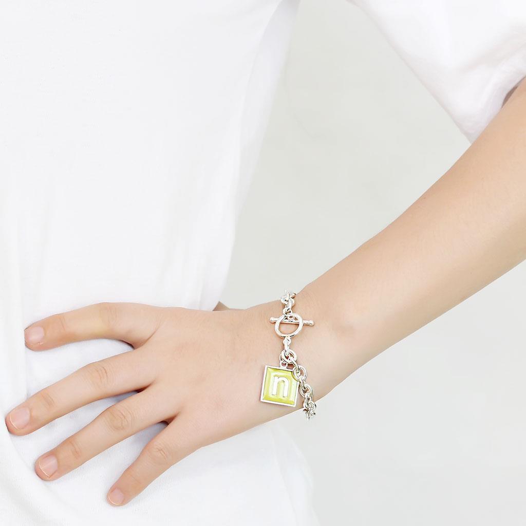 LO4639 - High-Polished Brass Bracelet with Epoxy in Emerald - Brand My Case